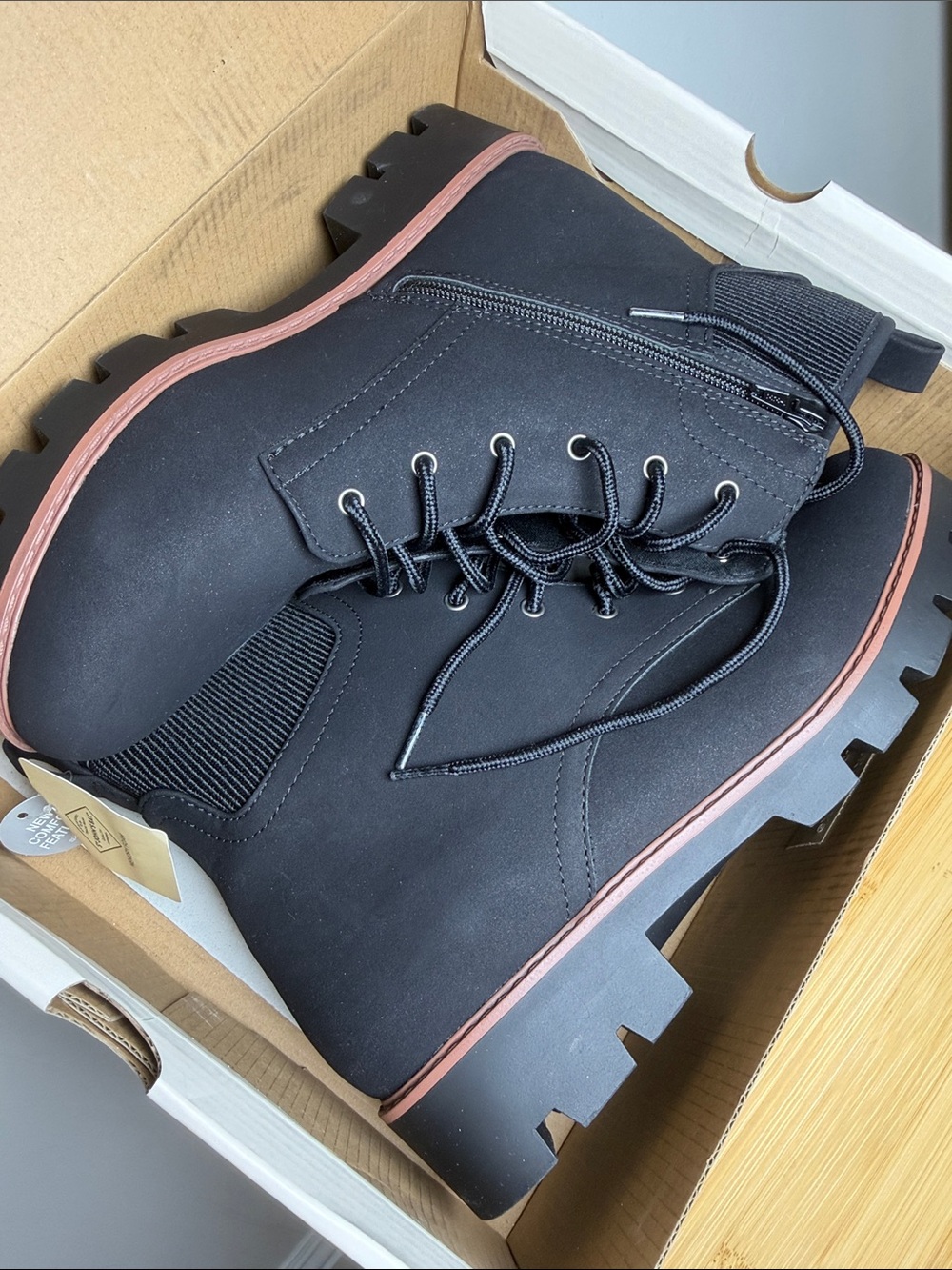 St. John’s bay Women’s Black Lace-Up Rugged Ankle Boots combat 11 nwt in box